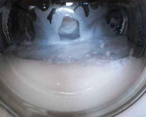 Error much foam in the drum of the washing machine